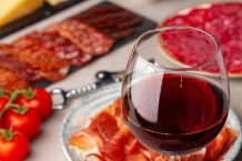 Portwein vs Sherry – Unterschiede, Empfehlungen & Herkunft